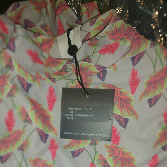 New acacia ehukai rashguard vintage hawaii S suit - Picture 2 of 8